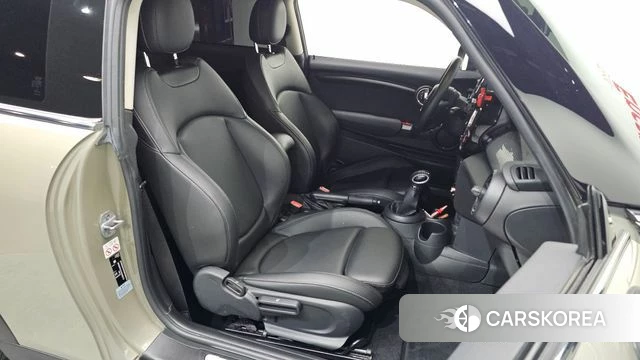 Mini Cooper 2018 Песочный из Кореи, фото 2