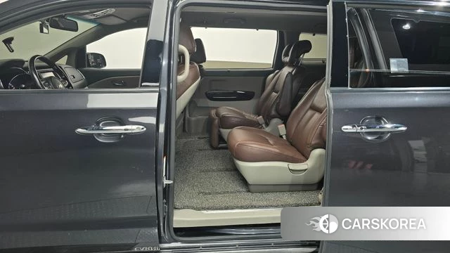 Kia The New Carnival 2018 Серый из Кореи, фото 2
