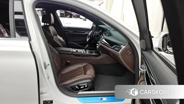 BMW 7 Series (G11) 2021 Белый из Кореи, фото 2