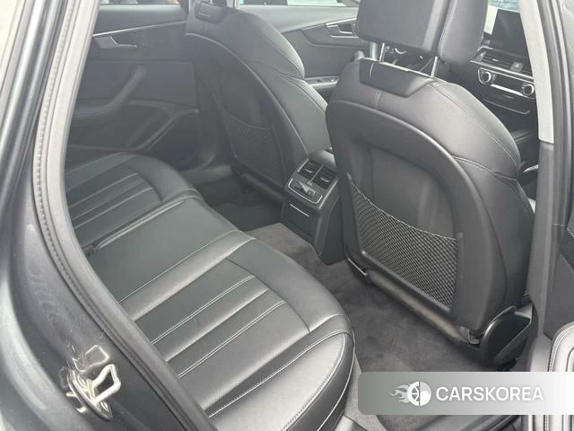 Audi A4L 2022 Темно-серый из Китая, фото 2