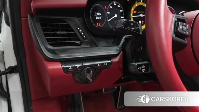 Porsche 911(992) 2022 Белый из Кореи, фото 2