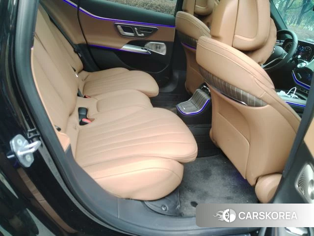 Mercedes-Benz E-class 2025 Черный из Китая, фото 2
