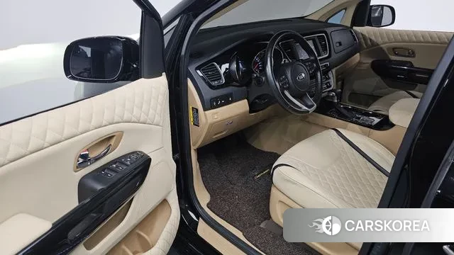 Kia The New Carnival 2020 Черный из Кореи, фото 2