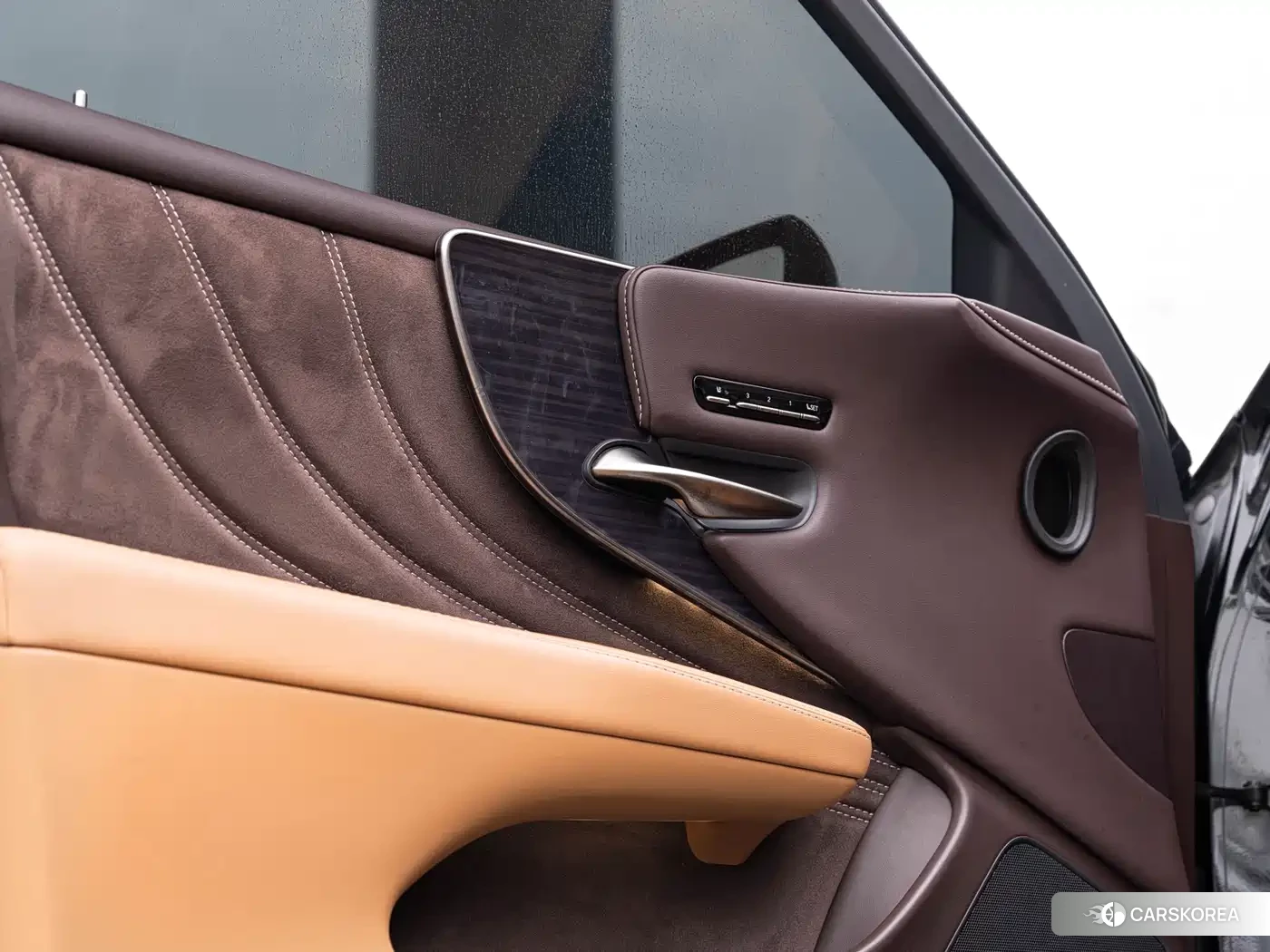 Lexus LS 2019 Черный из Китая, фото 3
