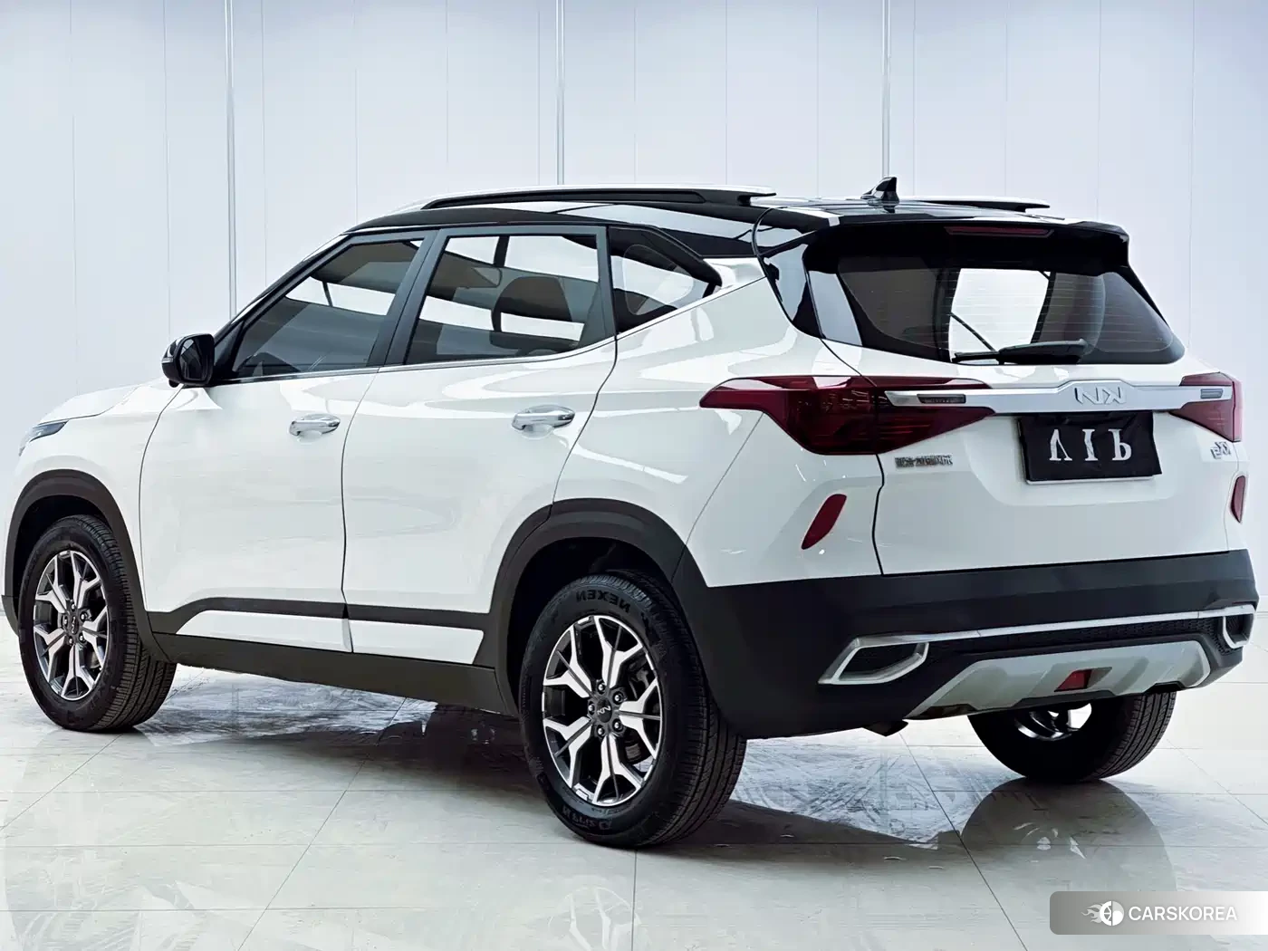 Kia KX3 proud run 2022 Белый из Китая, фото 2