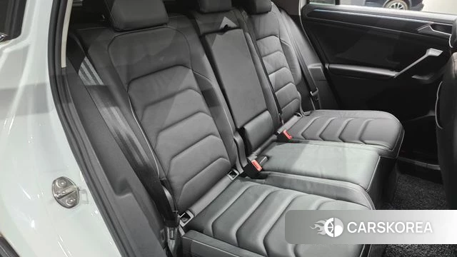 Volkswagen Tiguan second Generation 2022 Белый из Кореи, фото 2