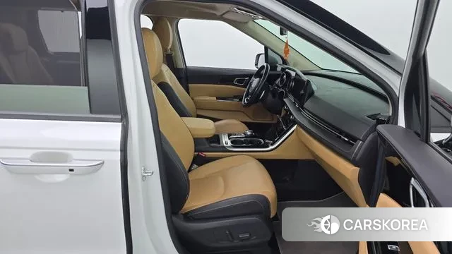 Kia Carnival 4th generation 2020 Белый из Кореи, фото 2