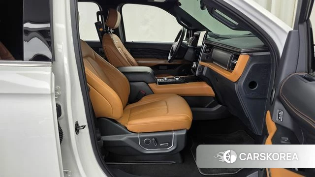 Ford Expeditation 2023 Белый из Кореи, фото 2