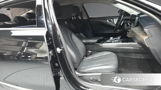 Kia K8 2022 Черный из Кореи, фото 2