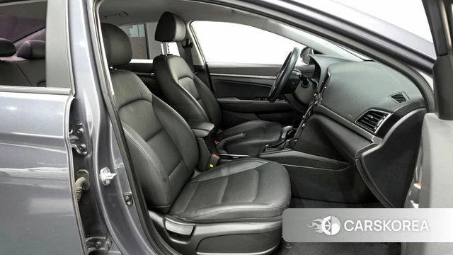 Hyundai Avante AD 2018 Серый из Кореи, фото 2