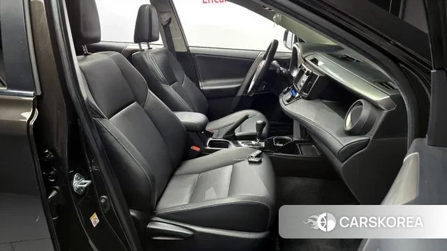 Toyota RAV4 2018 Коричневый из Кореи, фото 2