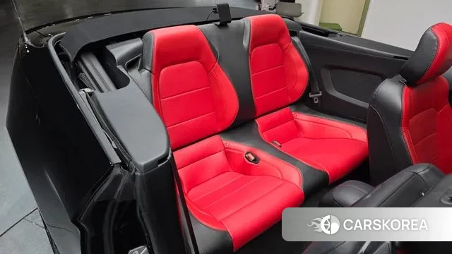 Ford Mustang 2022 Черный из Кореи, фото 2