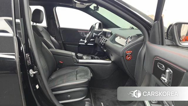 Mercedes-Benz GLA - Class H247 2020 Черный из Кореи, фото 2