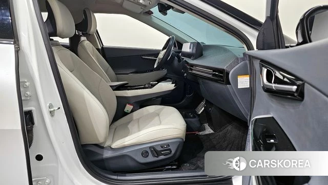 Kia EV6 2022 Белый из Кореи, фото 2