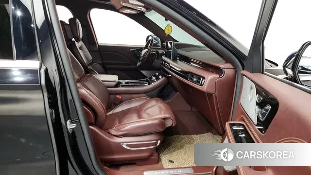 Lincoln Aviator 2nd generation 2020 Черный из Кореи, фото 2