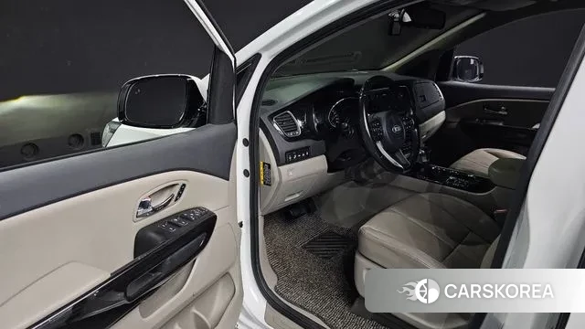 Kia The New Carnival 2020 Белый из Кореи, фото 2