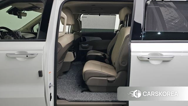 Kia Carnival 4th generation 2022 Белый из Кореи, фото 2