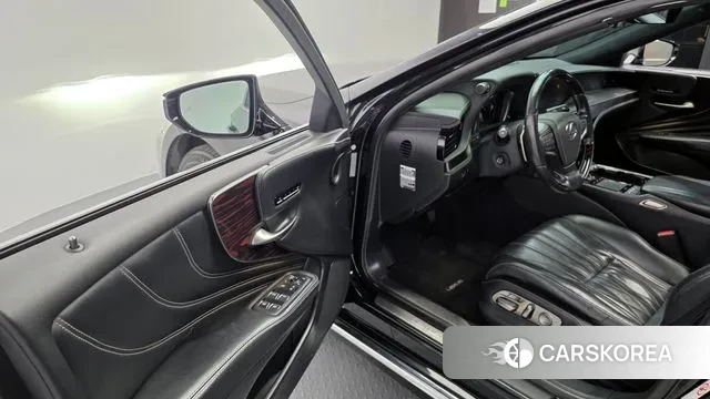 Lexus LS500h 5th generation 2018 Черный из Кореи, фото 2