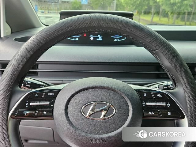 Hyundai Staria 2023 Черный из Кореи, фото 2