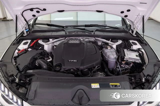 Audi A4L 2021 Белый из Китая, фото 2
