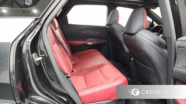 Lexus RX500h 5th generation 2024 Черный из Кореи, фото 2