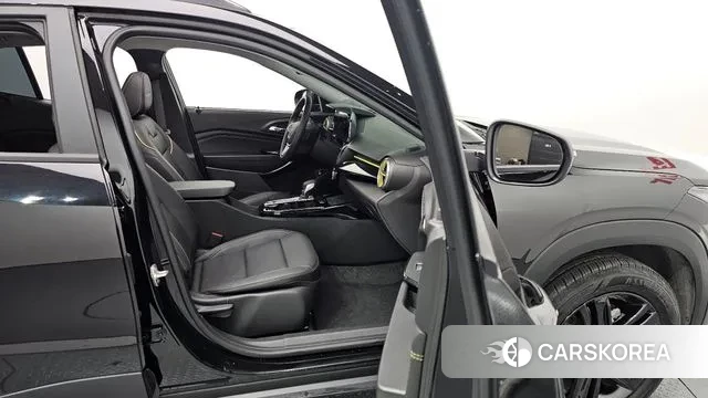 Chevrolet (GM Daewoo) Trax Crossover 2023 Черный из Кореи, фото 2