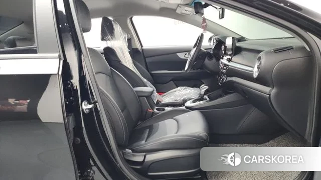 Kia The New K3 2nd generation 2024 Черный из Кореи, фото 2