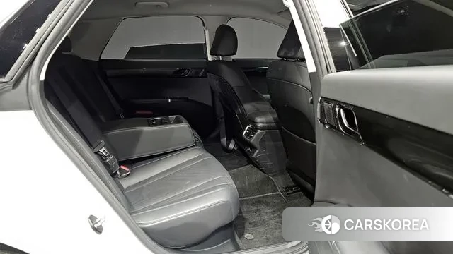 Hyundai Grandeur Hybrid (GN7) 2023 Белый из Кореи, фото 2