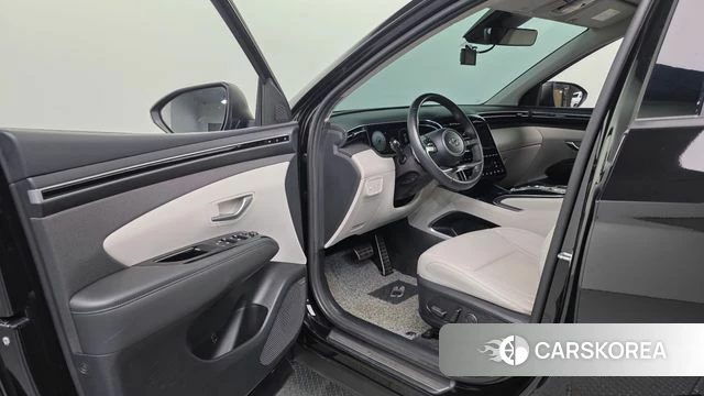 Hyundai Tucson (NX4) 2022 Черный из Кореи, фото 2