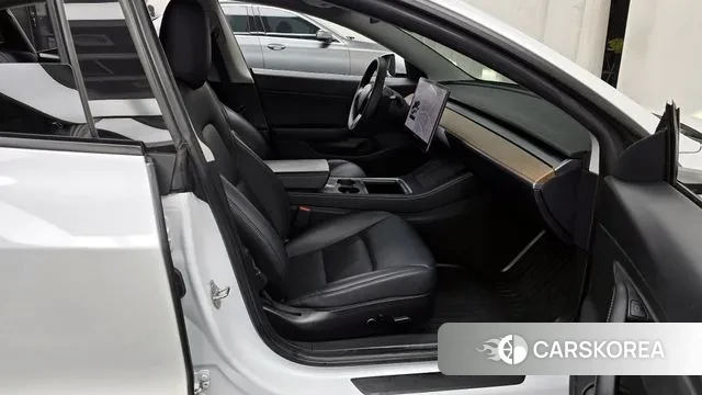 Tesla Model 3 2021 Белый из Кореи, фото 2