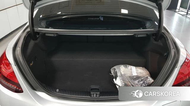 Mercedes-Benz C-Class W205 2020 Серебряный из Кореи, фото 2