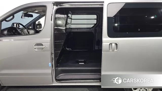 Hyundai The New Grand Starex 2019 Серебряный из Кореи, фото 2