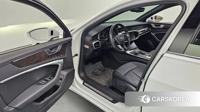 Audi A6 (C8) 2020 Белый из Кореи, фото 2