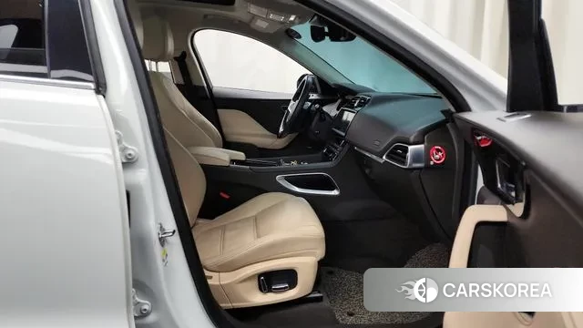 Jaguar F-PACE 2019 Белый из Кореи, фото 2