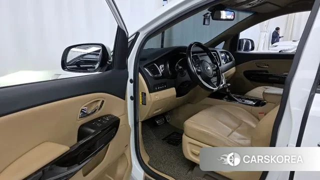Kia The New Carnival 2018 Белый из Кореи, фото 2