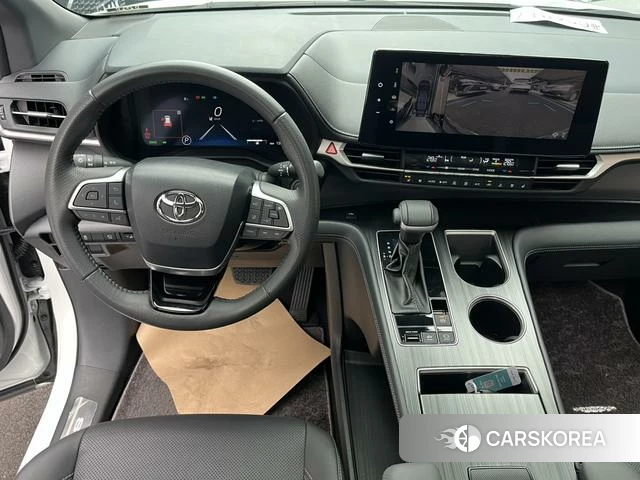 Toyota Saina 2024 Белый из Китая, фото 2