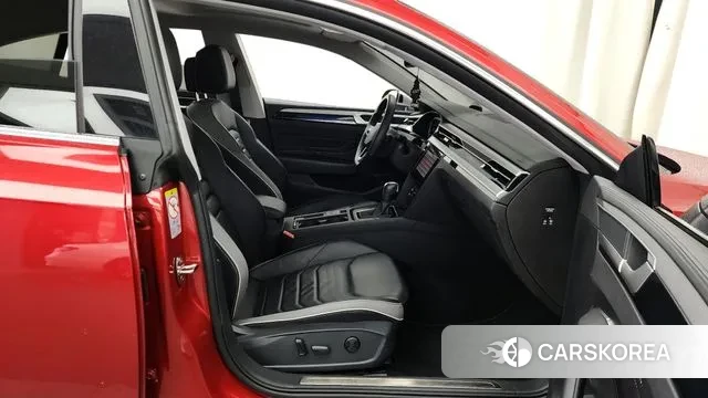 Volkswagen Arteon 2023 Красный из Кореи, фото 2