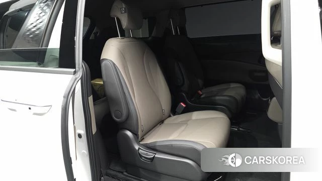 Kia The New Carnival 4th Generation 2023 Белый из Кореи, фото 2