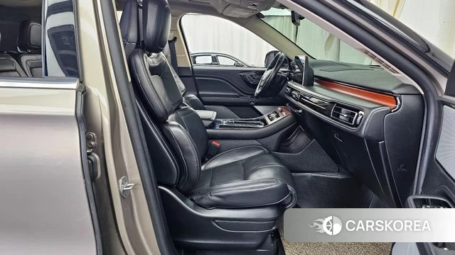 Lincoln Aviator 2nd generation 2019 Песочный из Кореи, фото 2