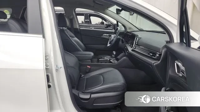 Kia Sportage 5th Generation 2022 Белый из Кореи, фото 2