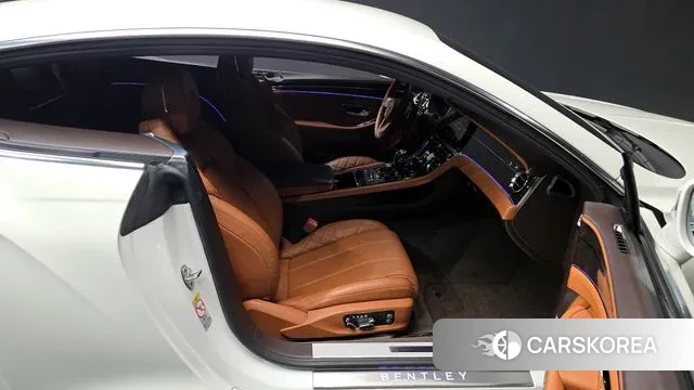 Bentley Continental GT 3rd Generation 2020 Белый из Кореи, фото 2