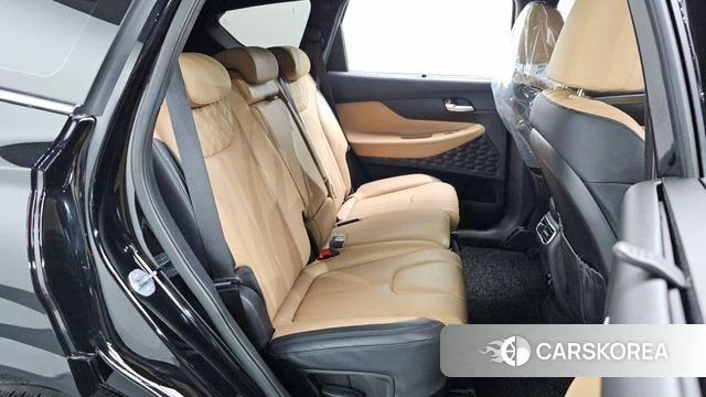 Hyundai The New Santa Fe 2023 Черный из Кореи, фото 2