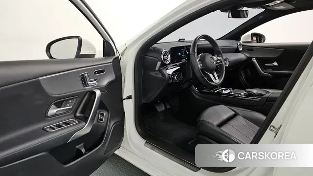 Mercedes-Benz A-Class W177 2020 Белый из Кореи, фото 2