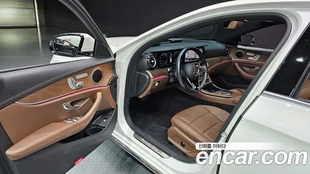 Mercedes-Benz E-Class W213 2022 Белый из Кореи, фото 2