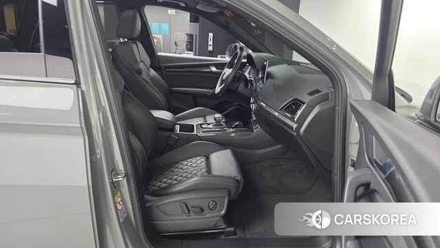 Audi SQ5 (FY) 2021 Серебристо-серый из Кореи, фото 2