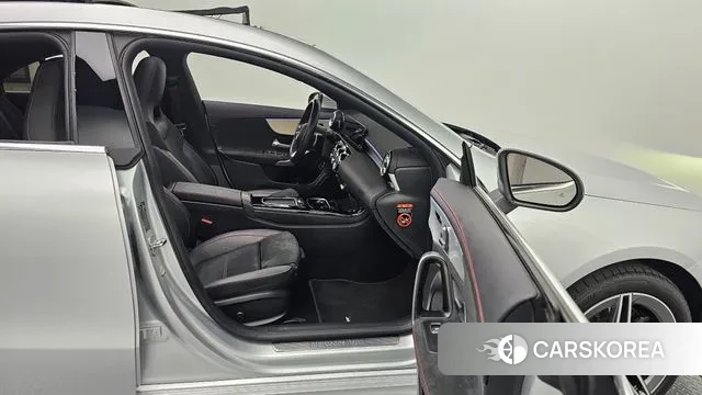 Mercedes-Benz CLA-Class C118 2024 Серебряный из Кореи, фото 2