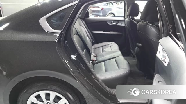 Kia The New K3 2nd generation 2022 Черный из Кореи, фото 2
