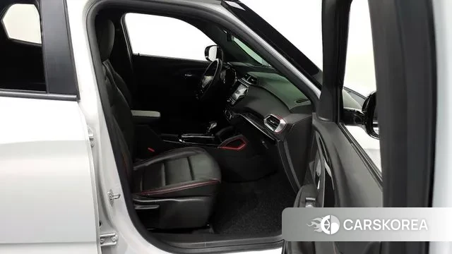 Chevrolet (GM Daewoo) Trailblazer 2023 Белый из Кореи, фото 2