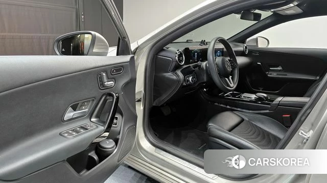 Mercedes-Benz A-Class W177 2020 Серый из Кореи, фото 2