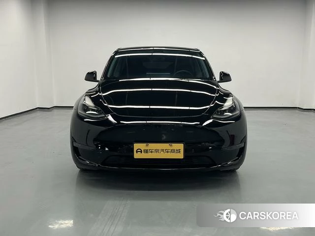 Tesla Model Y 2022 Черный из Китая, фото 2